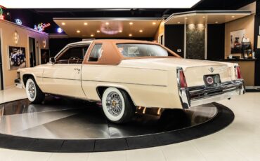 Cadillac-DeVille-1977-Coupe-15