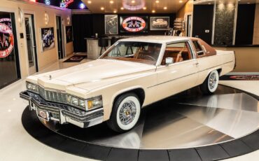 Cadillac-DeVille-1977-Coupe-4