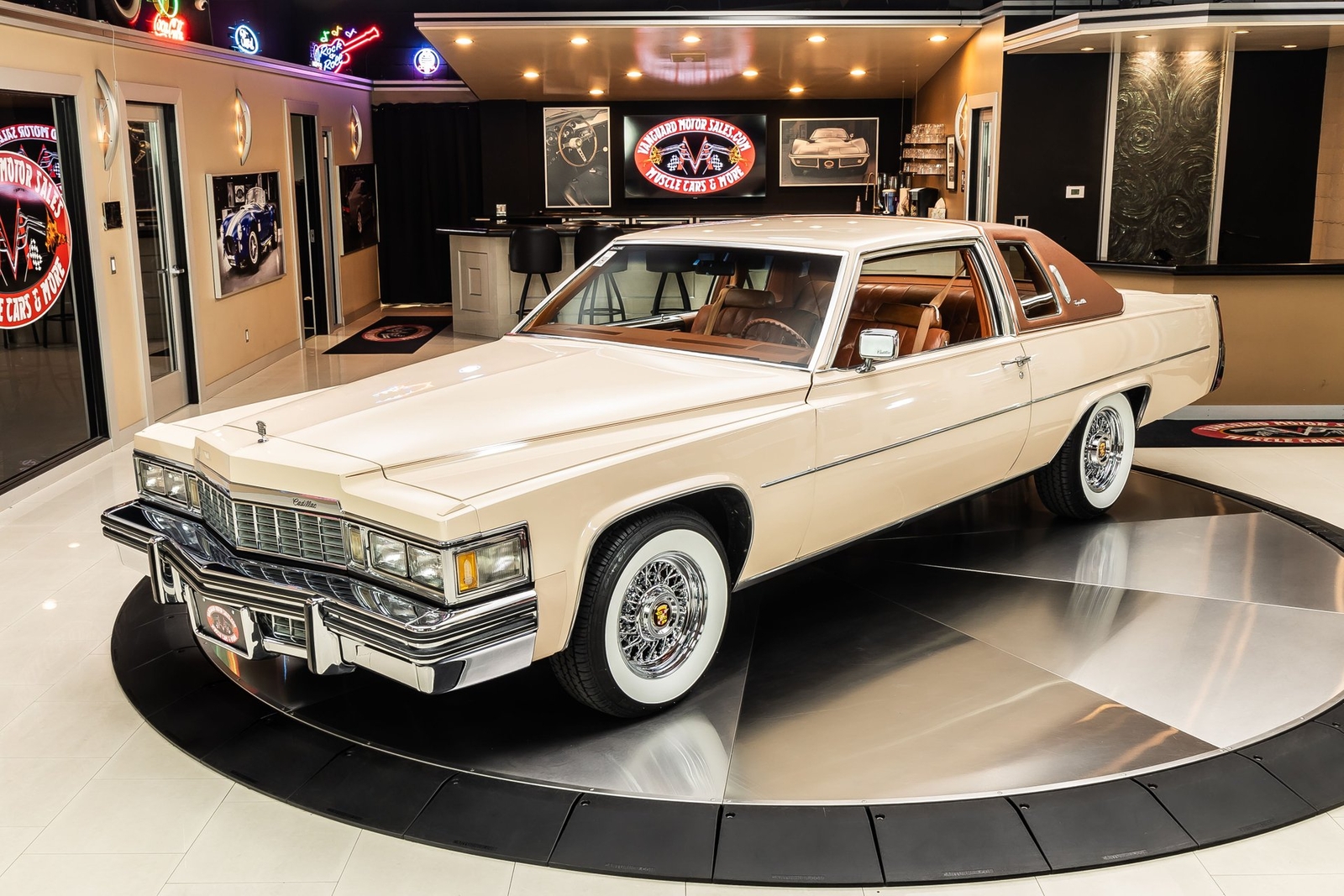 Cadillac-DeVille-1977-Coupe-4