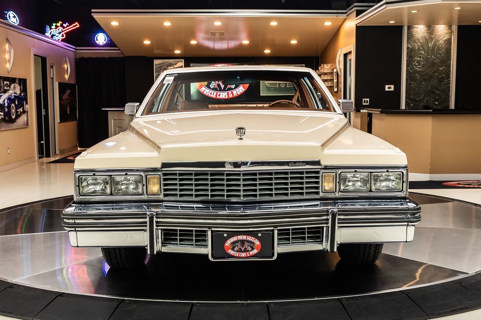 Cadillac-DeVille-1977-Coupe-6