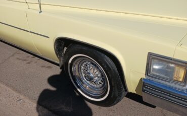 Cadillac-DeVille-1978-1