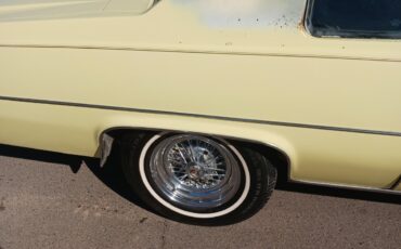 Cadillac-DeVille-1978-2