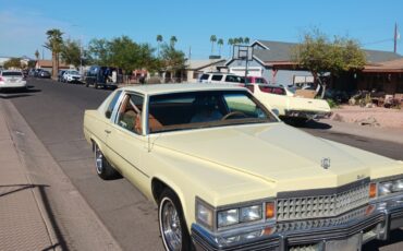 Cadillac-DeVille-1978
