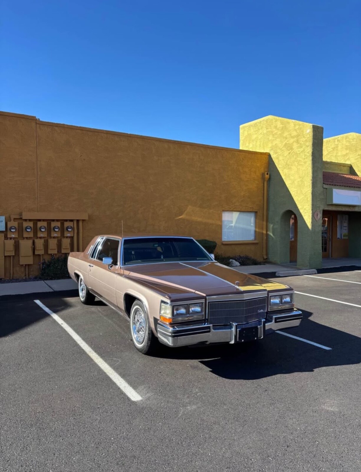 Cadillac-DeVille-1984-Coupe-4