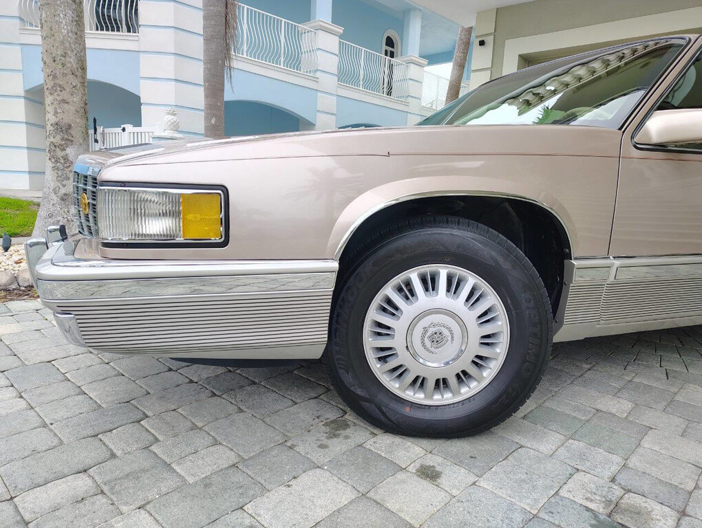 Cadillac-DeVille-1991-Coupe-1