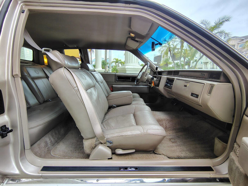 Cadillac-DeVille-1991-Coupe-8