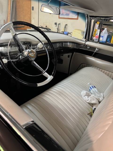 Cadillac-Deville-1954-3