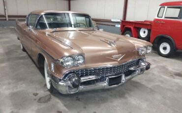Cadillac-Deville-1958-brown-1