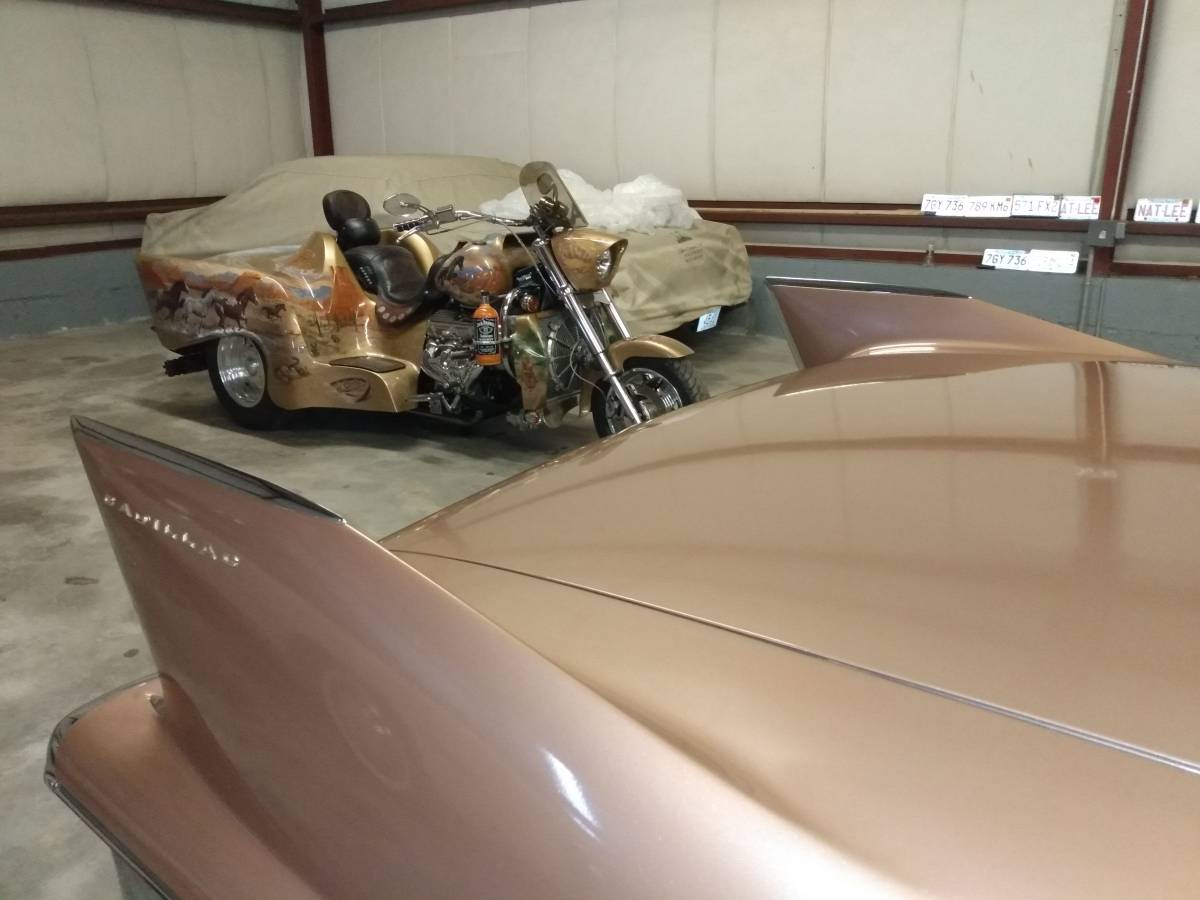 Cadillac Deville  1958 brown