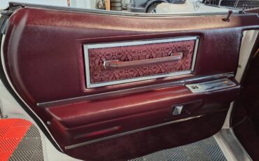 Cadillac-Deville-1968-white-12
