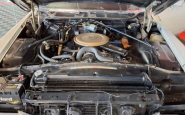 Cadillac-Deville-1968-white-22