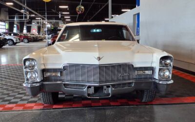 Cadillac Deville  1968 white