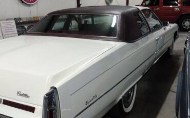 Cadillac-Deville-1975-white-2