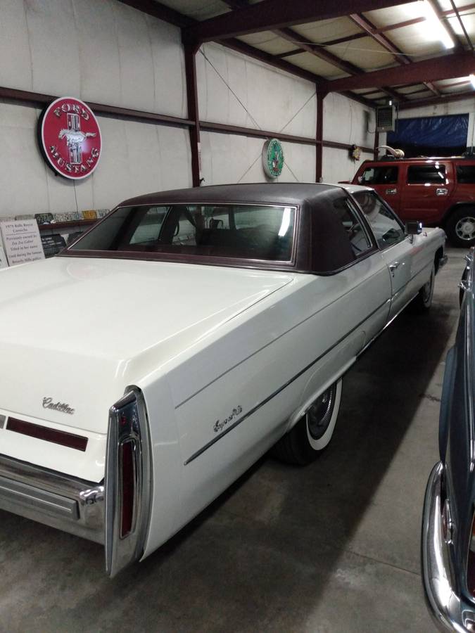 Cadillac-Deville-1975-white-2