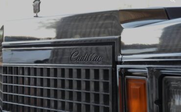 Cadillac-Deville-phaeton-1979-silver-1