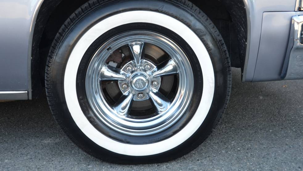 Cadillac-Deville-phaeton-1979-silver-3