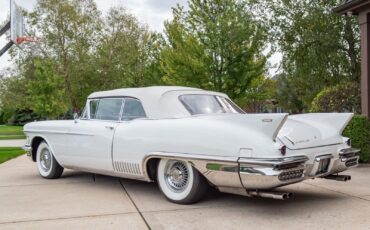 Cadillac-Eldorado-1958-Convertible-14