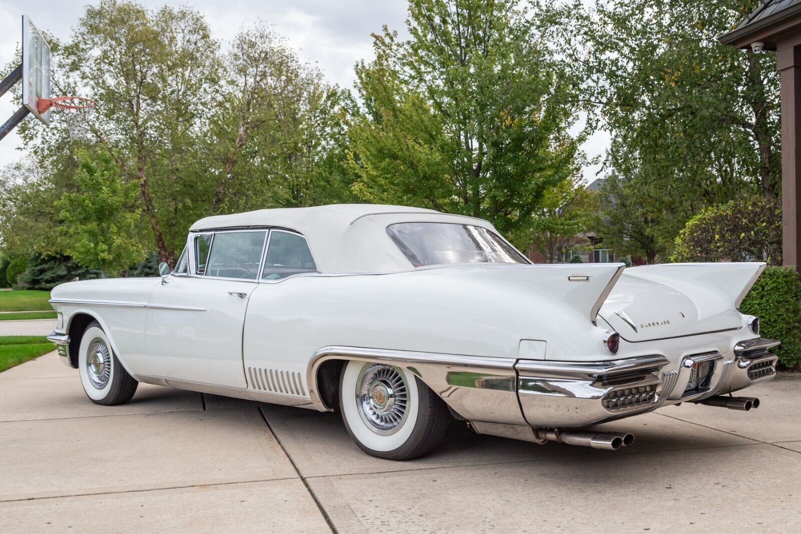 Cadillac-Eldorado-1958-Convertible-14