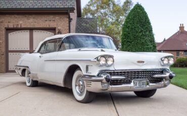 Cadillac-Eldorado-1958-Convertible-16