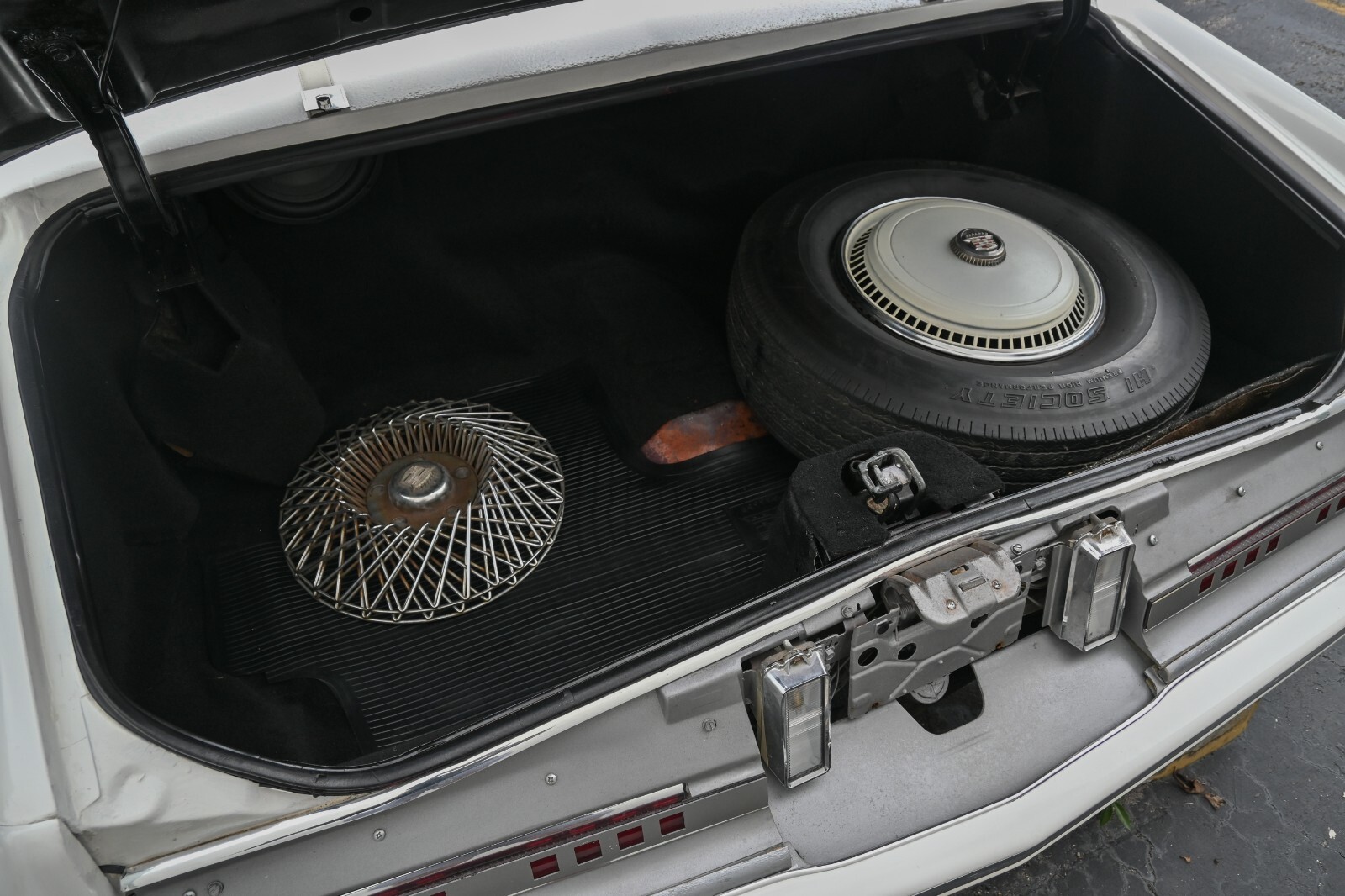 Cadillac-Eldorado-1974-Coupe-37