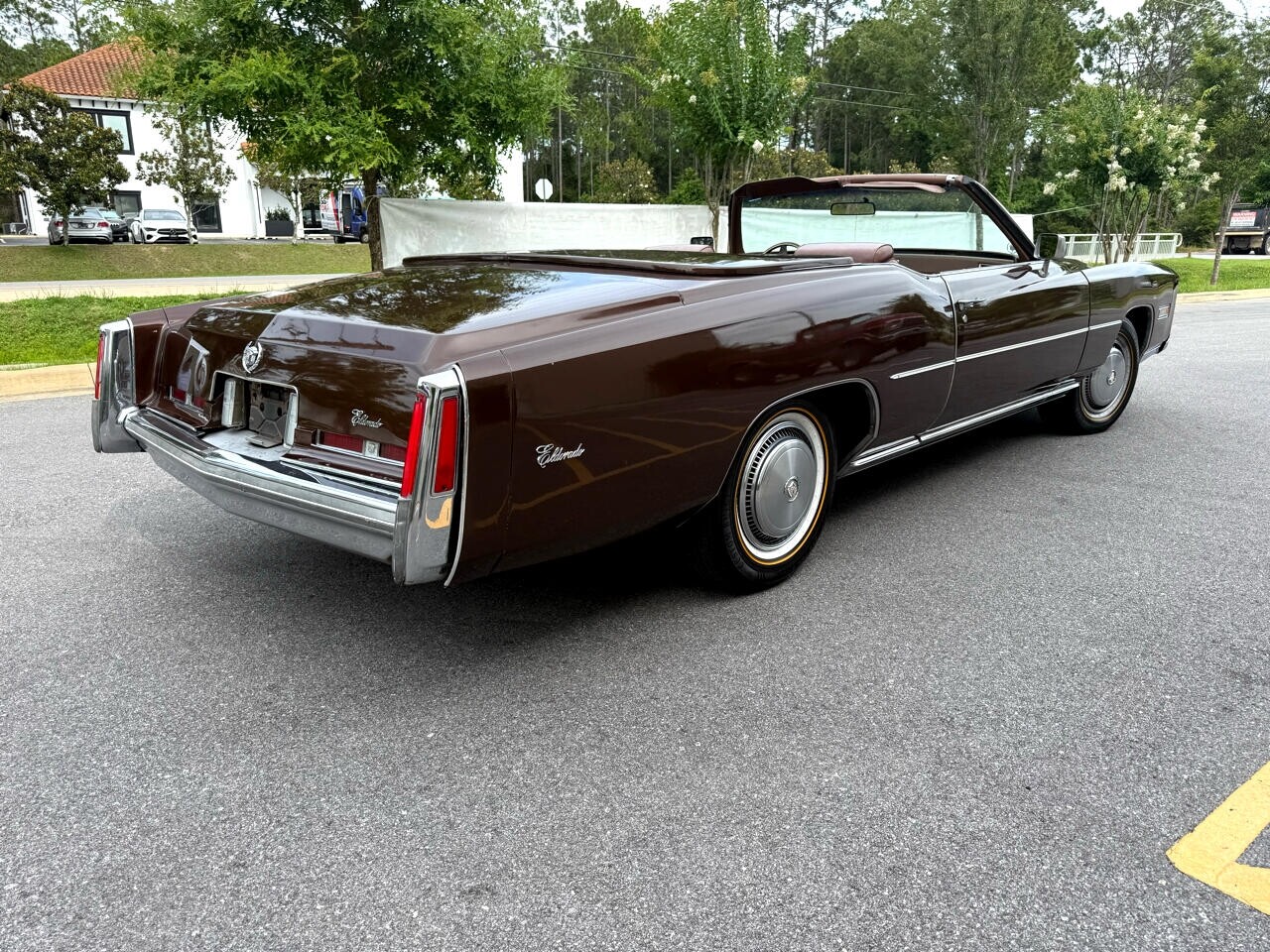 Cadillac-Eldorado-1975-Classic-Car-14