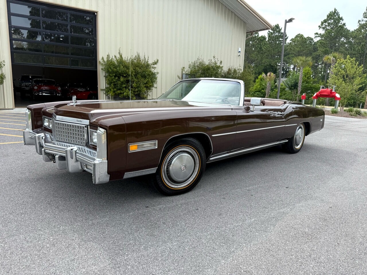 Cadillac-Eldorado-1975-Classic-Car-2