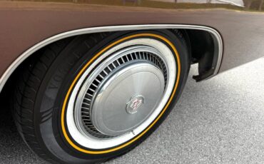 Cadillac-Eldorado-1975-Classic-Car-36