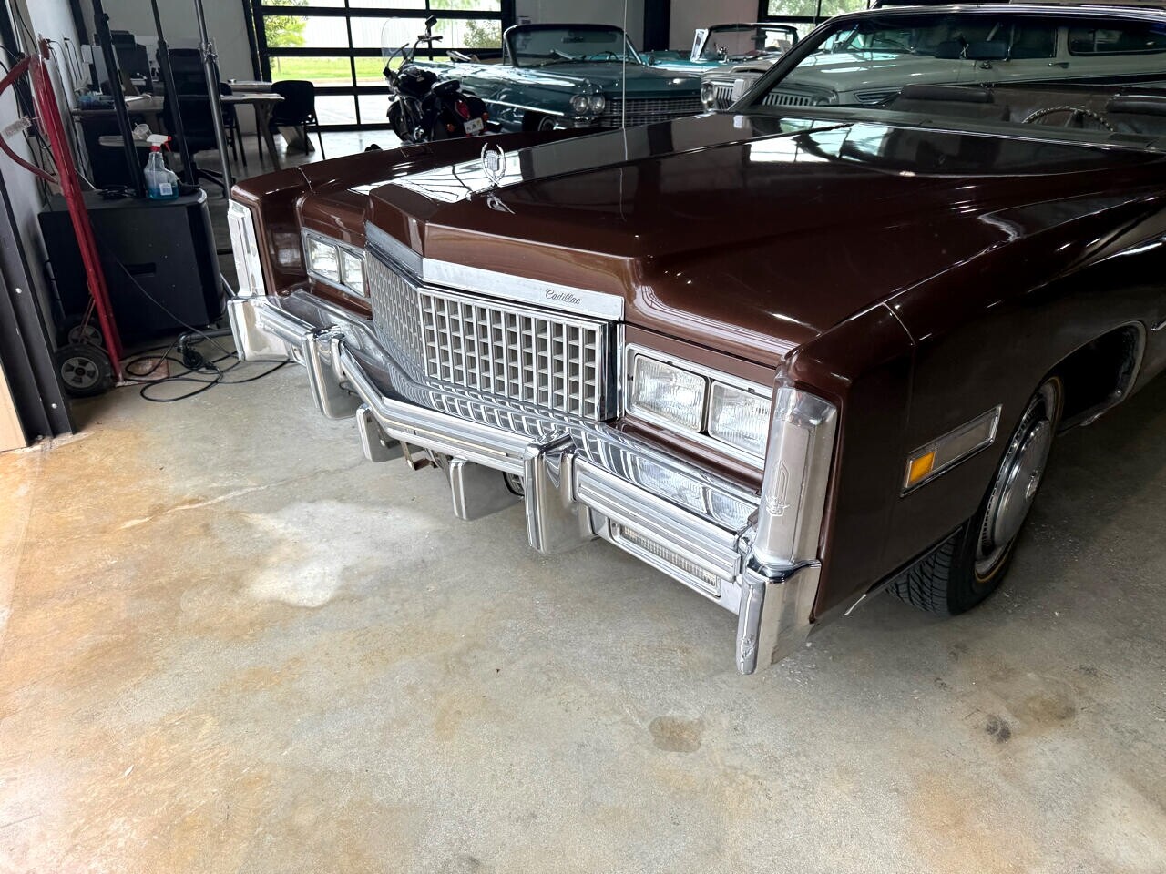 Cadillac-Eldorado-1975-Classic-Car-37