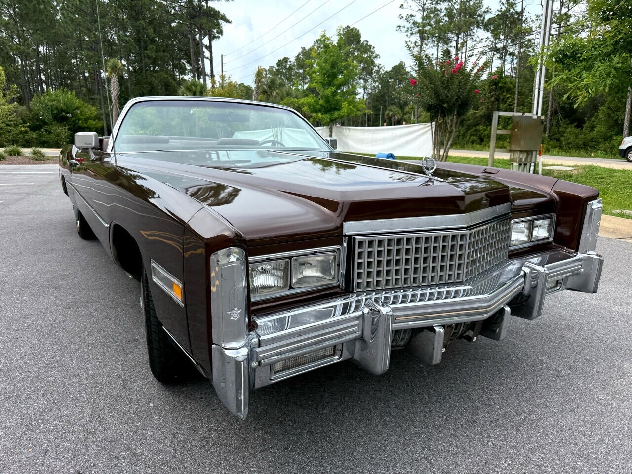 Cadillac-Eldorado-1975-Classic-Car-4