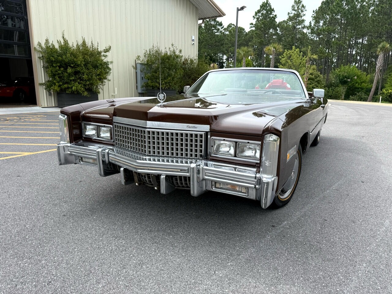 Cadillac-Eldorado-1975-Classic-Car-6