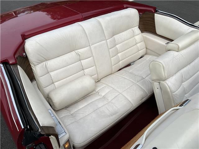 Cadillac-Eldorado-1975-Convertible-36