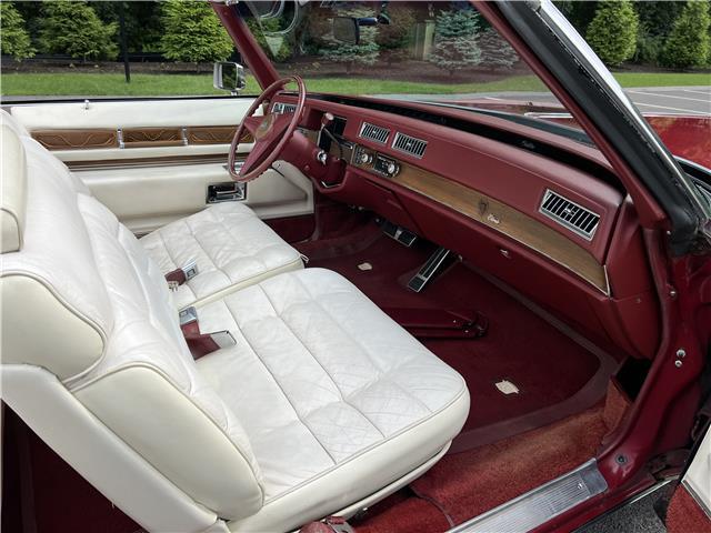 Cadillac-Eldorado-1975-Convertible-37