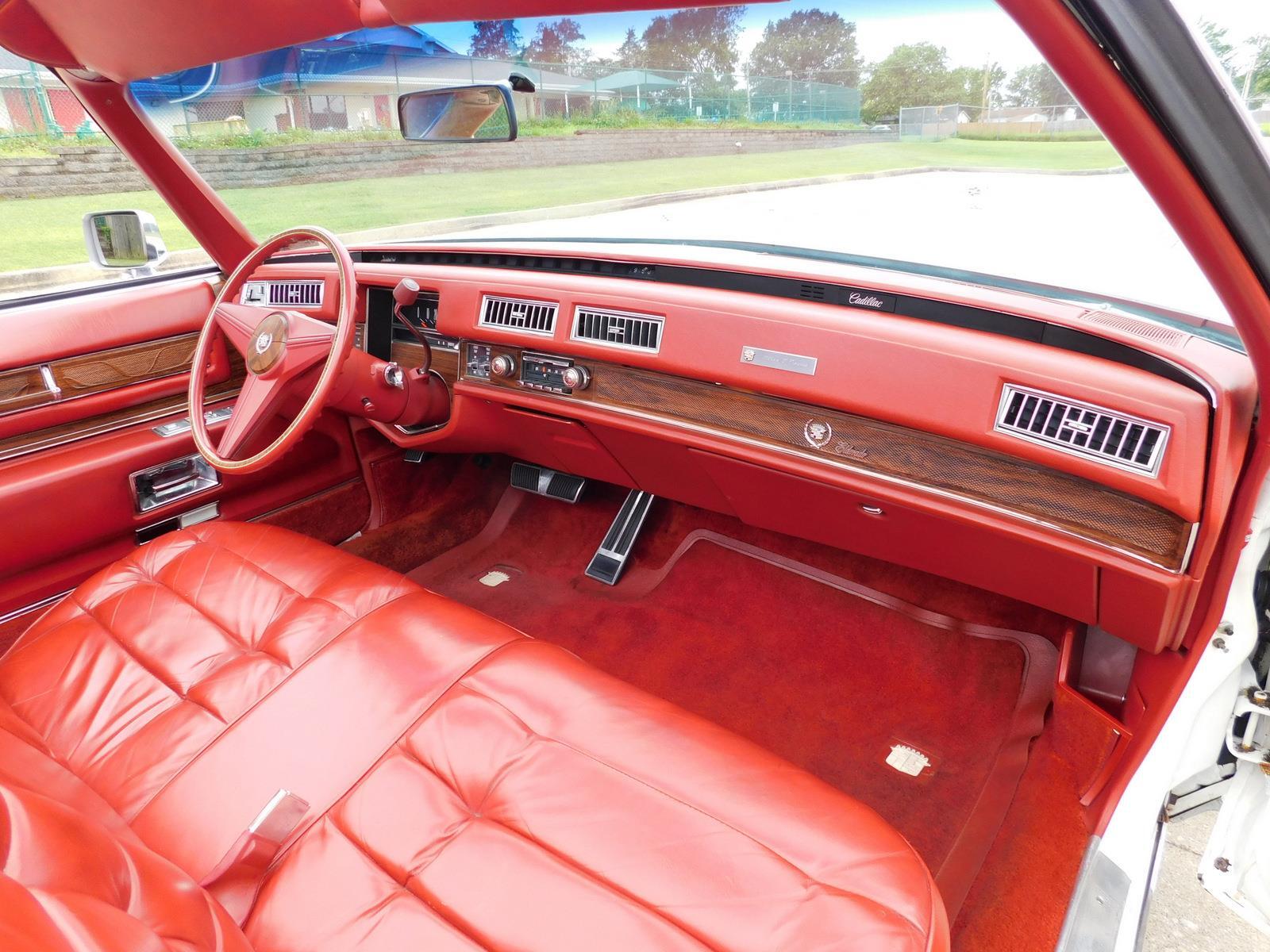 Cadillac-Eldorado-1976-CONVERTIBLE-14