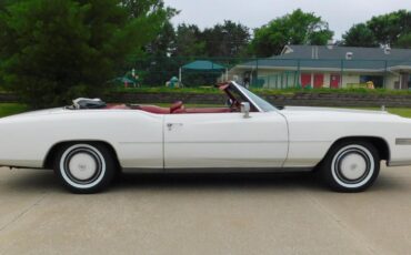 Cadillac-Eldorado-1976-CONVERTIBLE-4