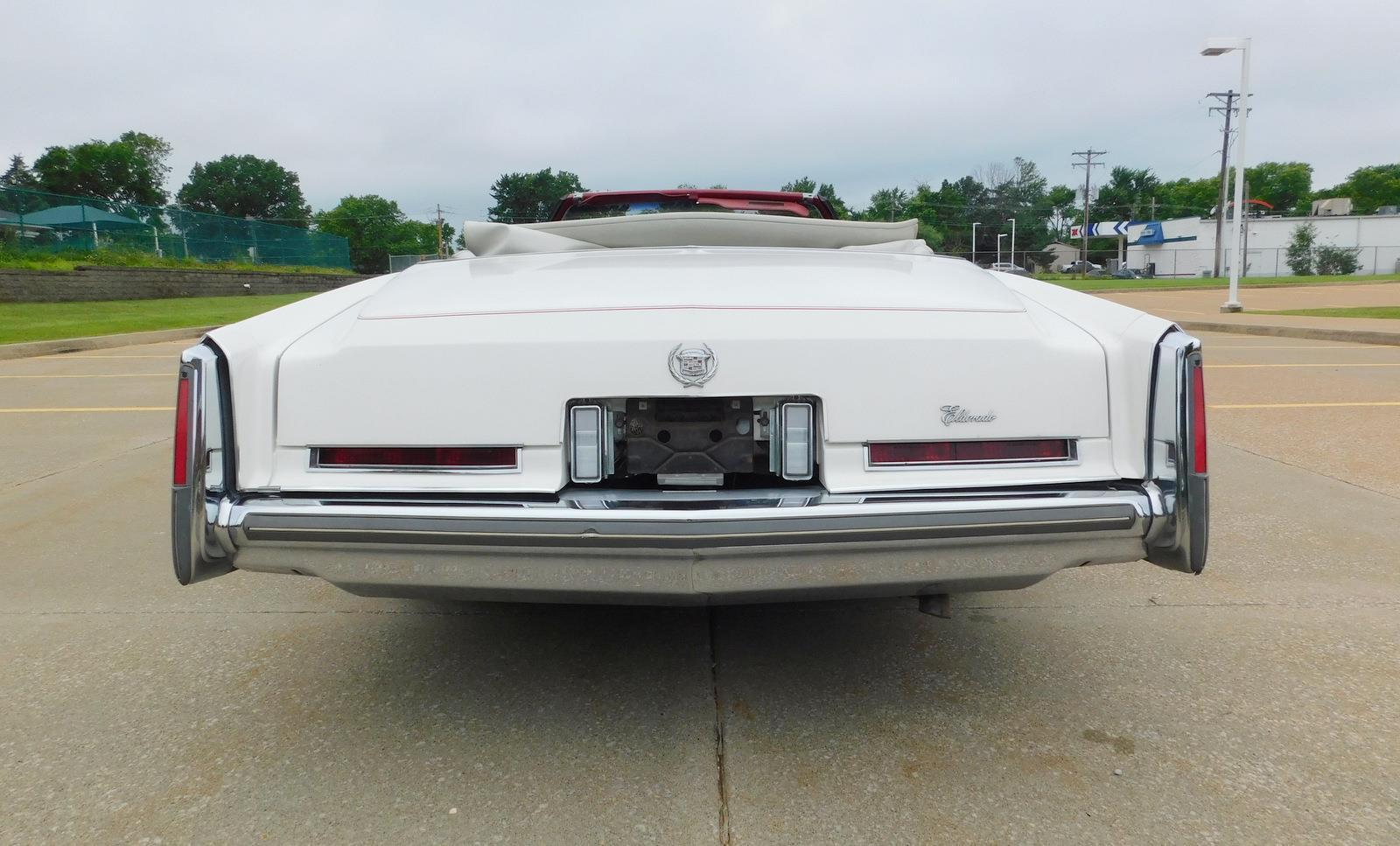 Cadillac-Eldorado-1976-CONVERTIBLE-5