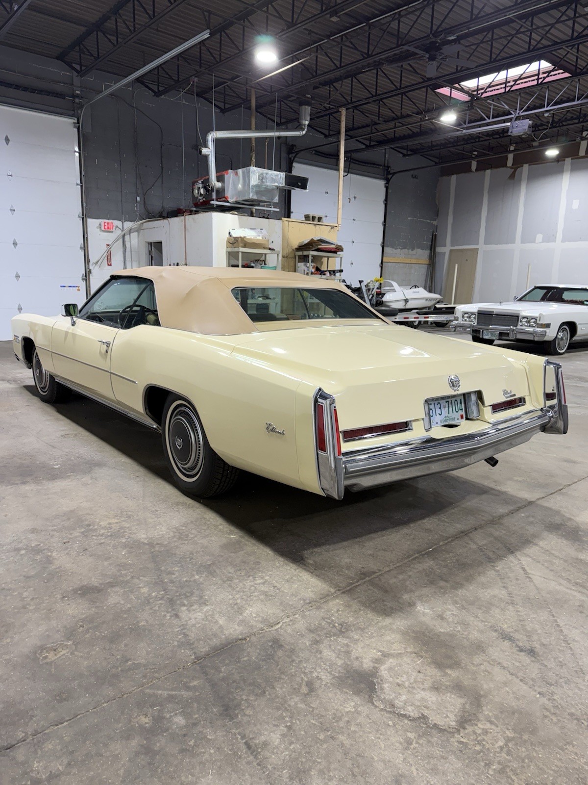 Cadillac-Eldorado-1976-Convertible-2