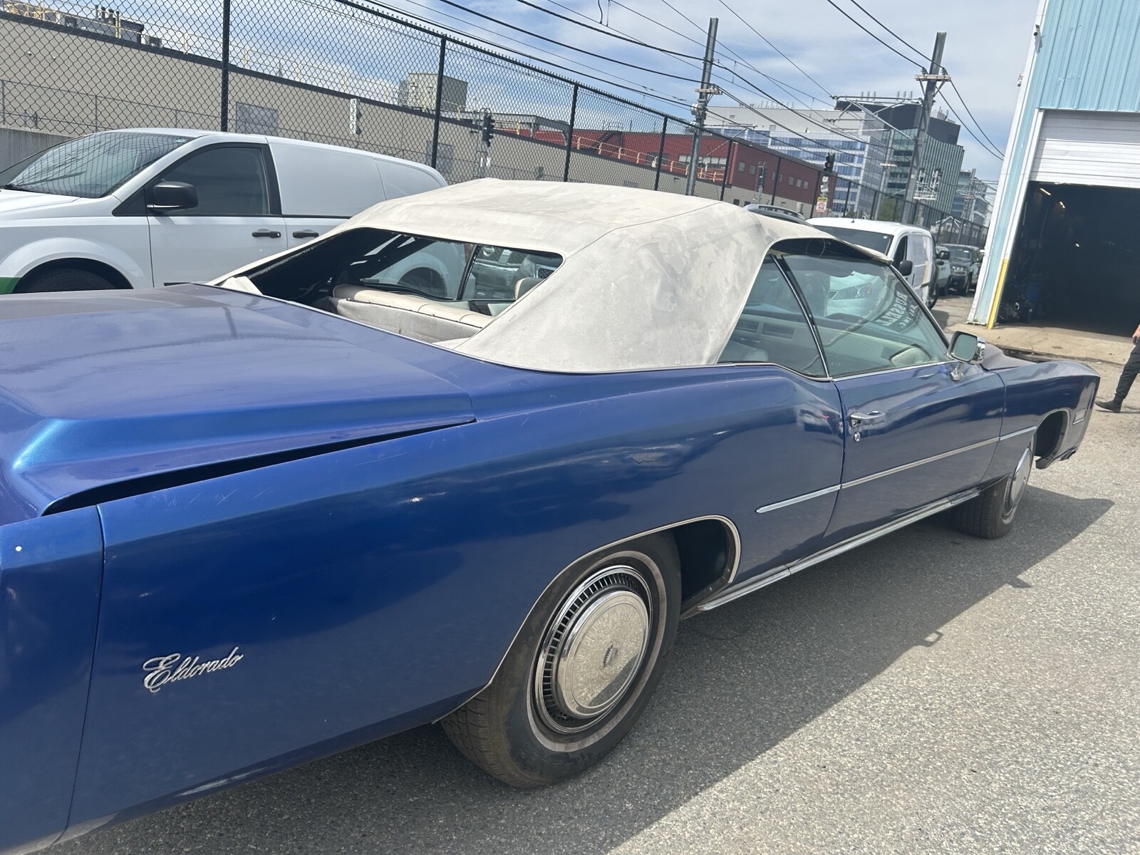 Cadillac-Eldorado-1976-Convertible-4