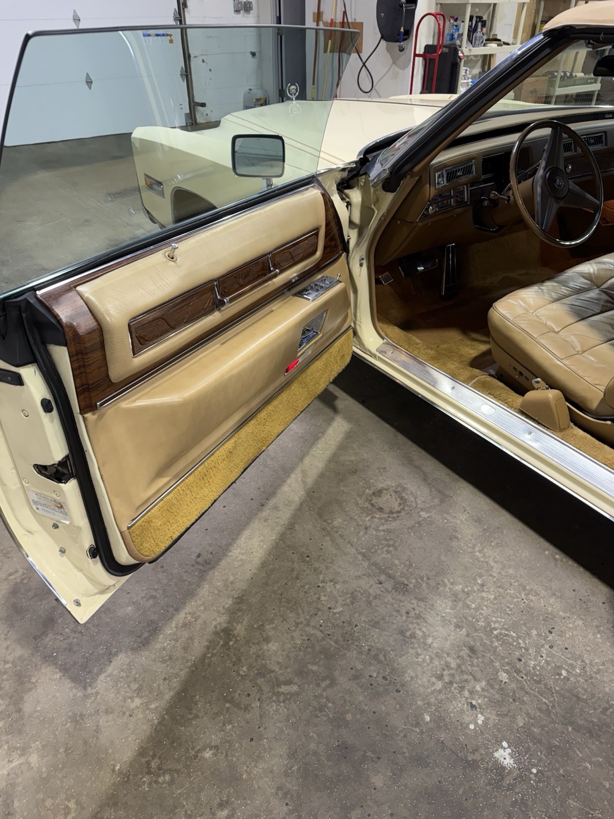 Cadillac-Eldorado-1976-Convertible-8