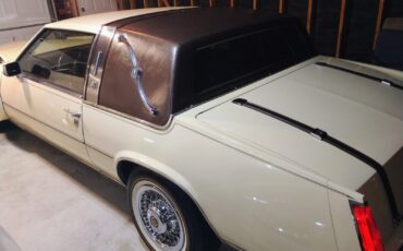 Cadillac-Eldorado-1983-Coupe-17