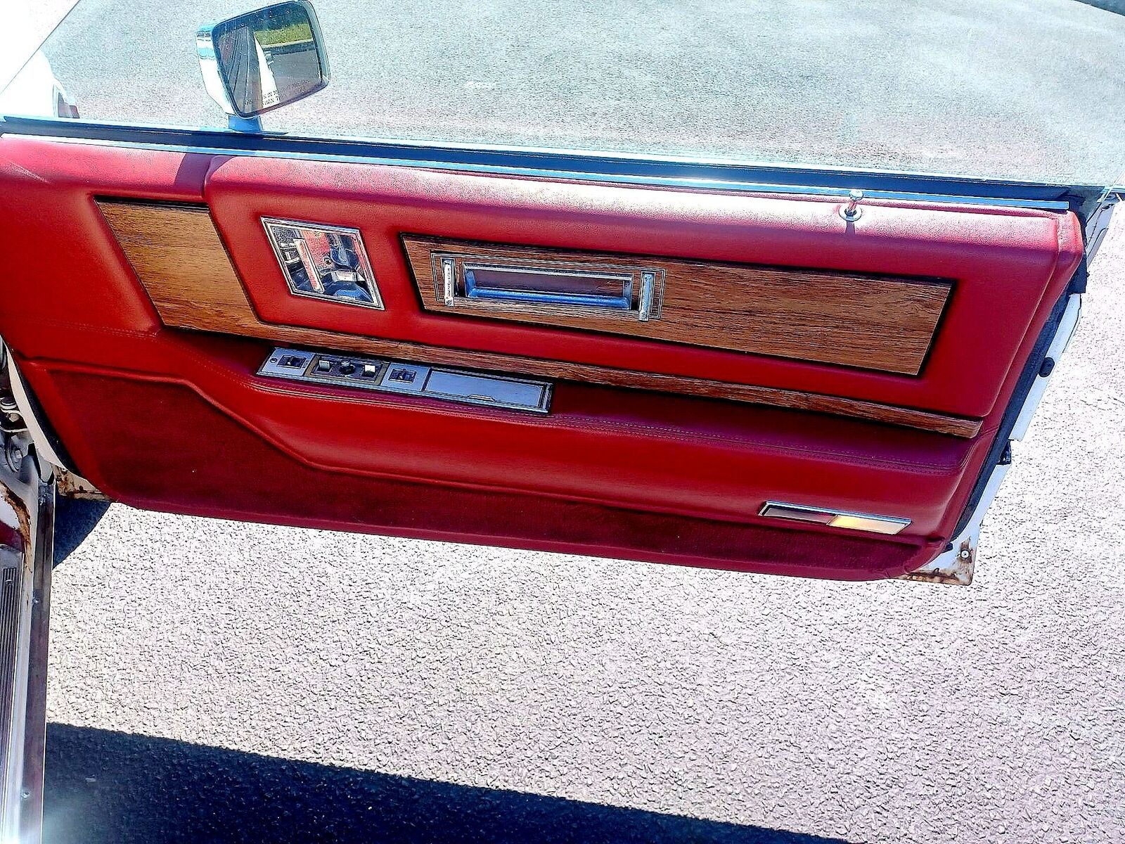 Cadillac-Eldorado-1984-Convertible-9