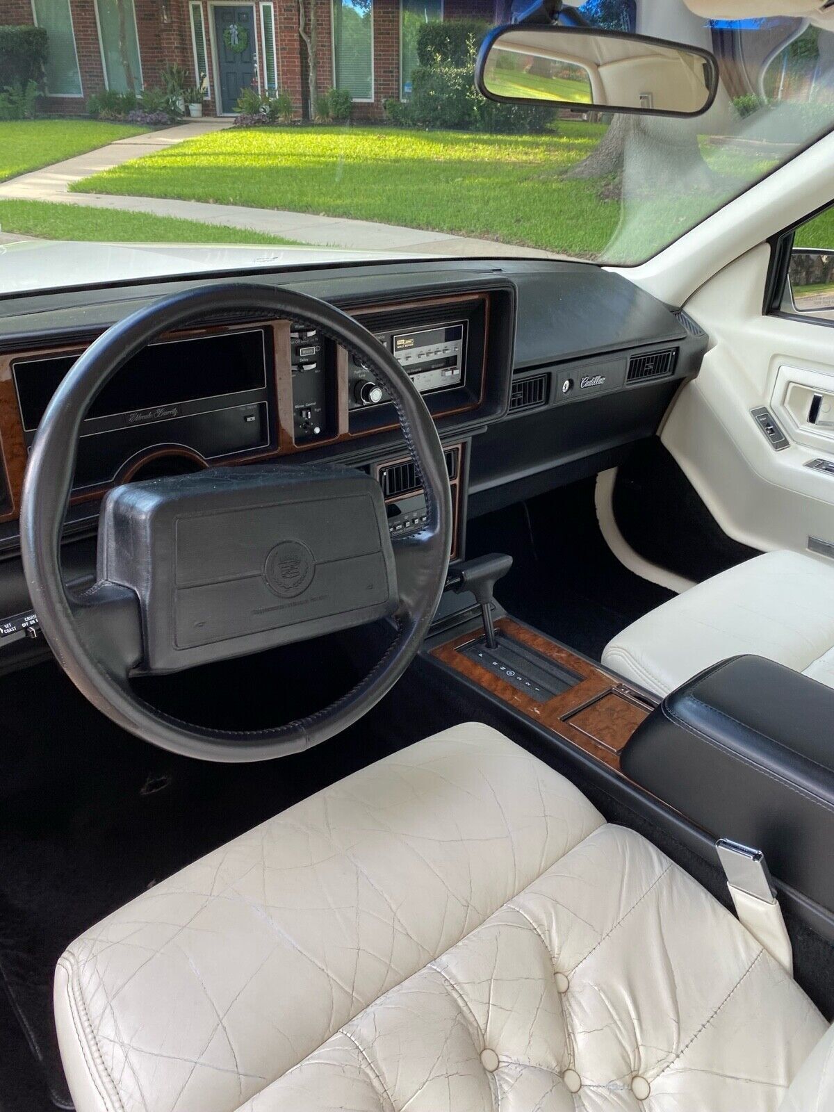 Cadillac-Eldorado-1991-Coupe-10