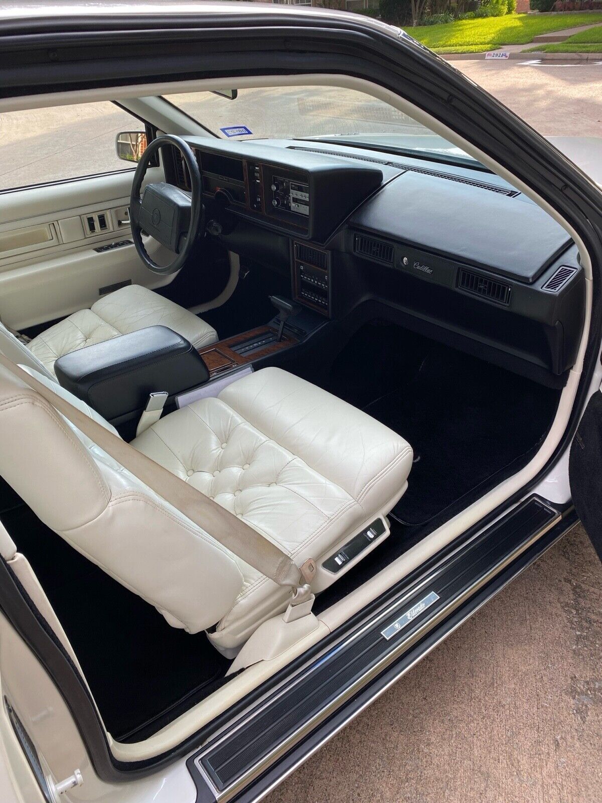Cadillac-Eldorado-1991-Coupe-12