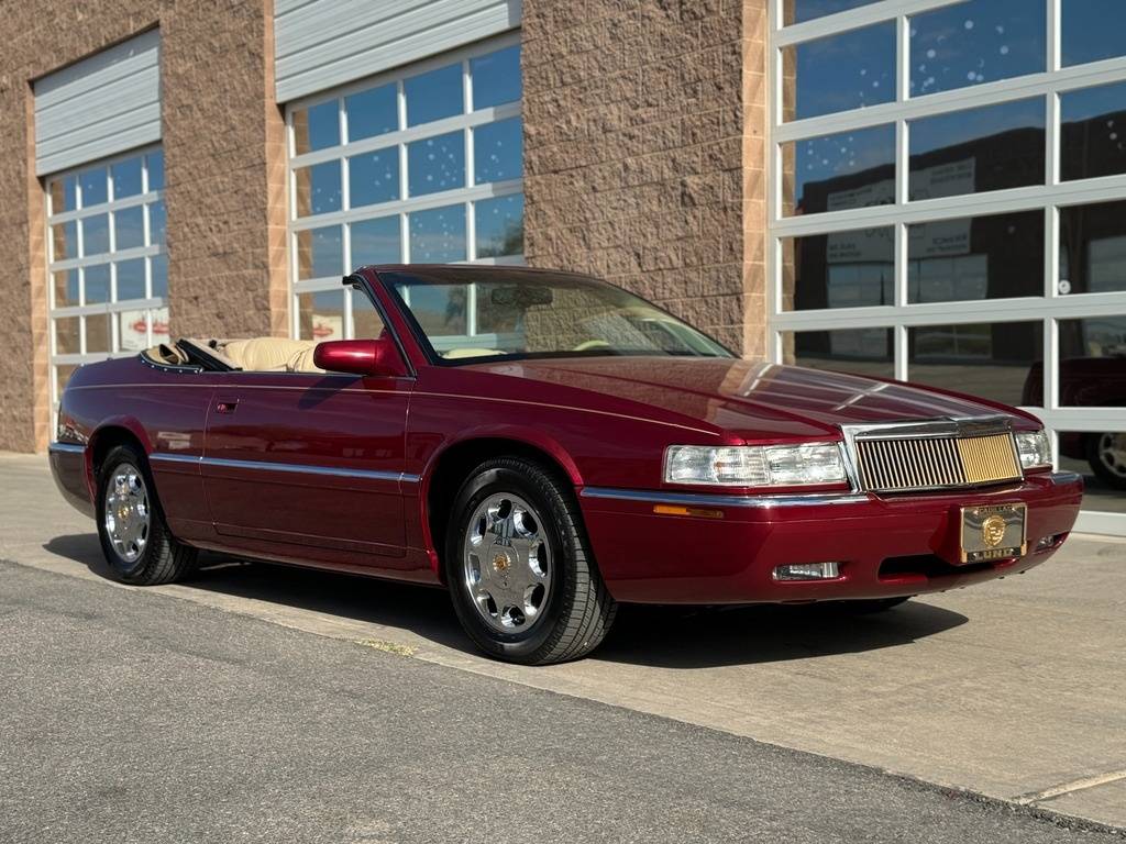 Cadillac Eldorado  1995 red