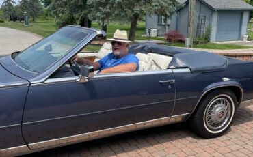 Cadillac-Eldorado-biarritz-1984-blue-12