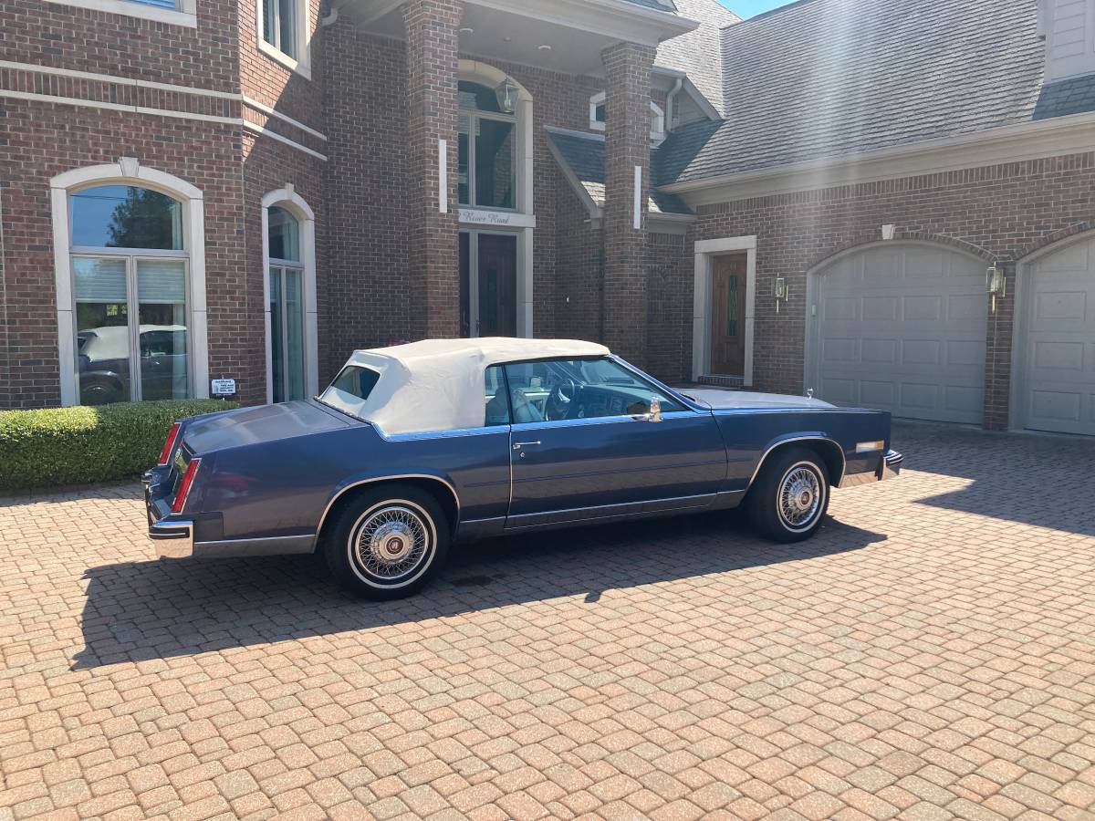 Cadillac-Eldorado-biarritz-1984-blue-18
