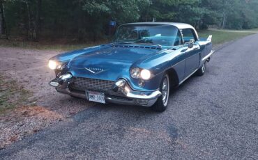 Cadillac-Eldorado-brougham-1957-16