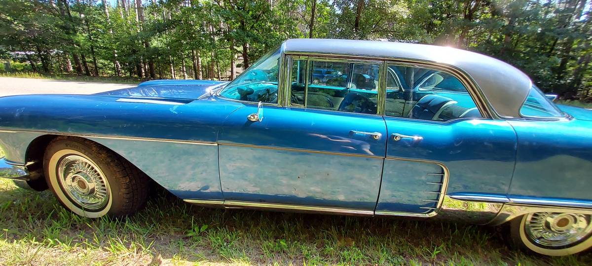 Cadillac-Eldorado-brougham-1957-3