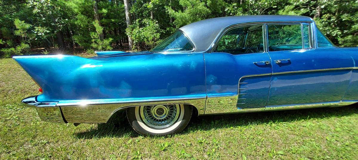 Cadillac-Eldorado-brougham-1957-8