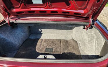 Cadillac-Fleetwod-delegance-1987-red-2