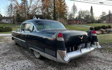 Cadillac-Fleetwood-1955-Sedan-3